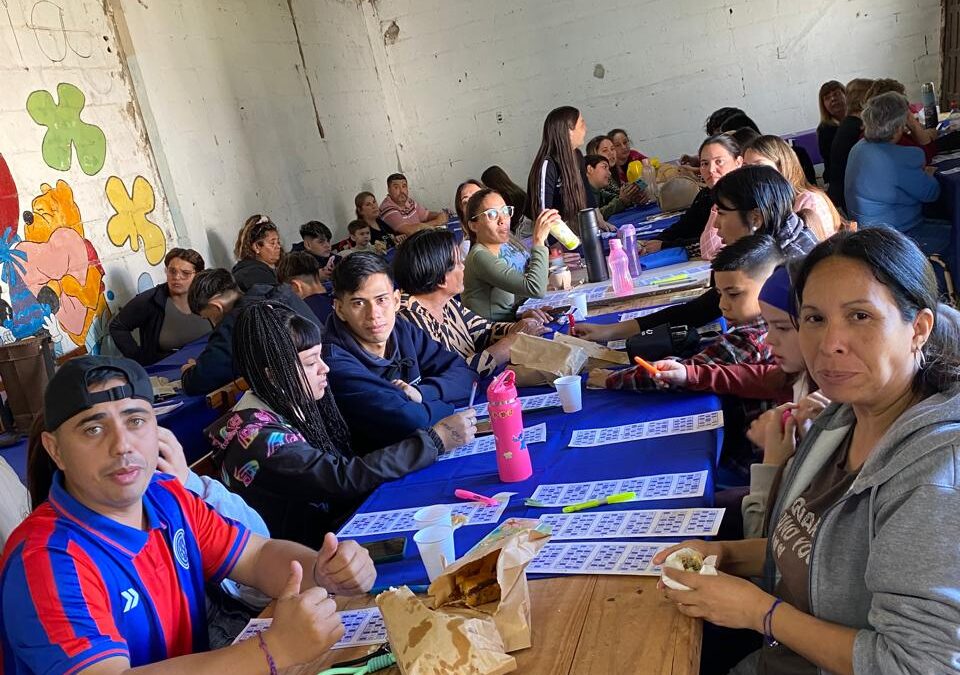 Bingo Familiar en la Comunidad San Alfonso